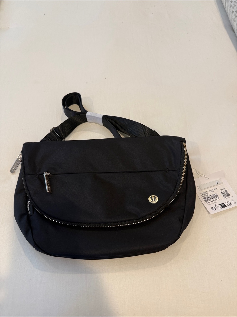lululemon athletica Black Mens Messenger Crossbody Bag